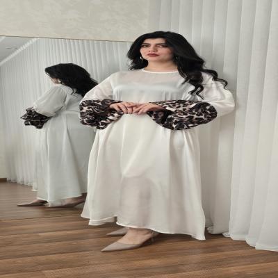 جلابيه نسائي بأكمام بنمط الزيبرا